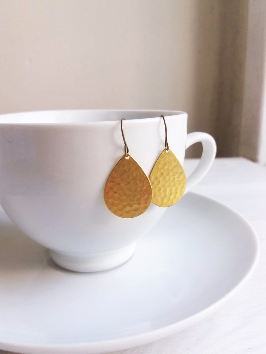 Gold Hammered Teardop earrings - Golden Sun - raw brass - textured