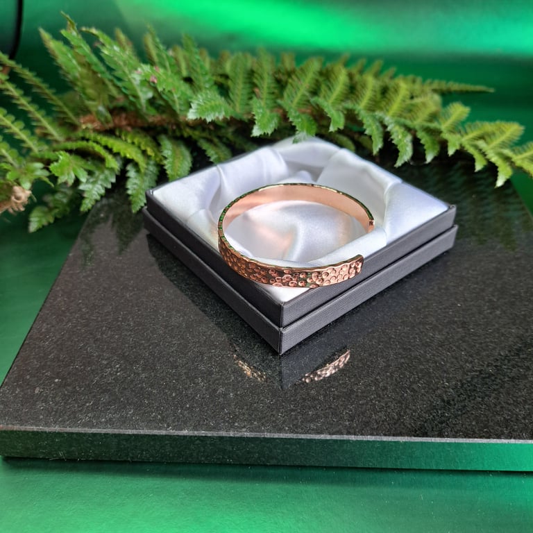 Hammered Copper Bracelet, Pure Copper Bangle