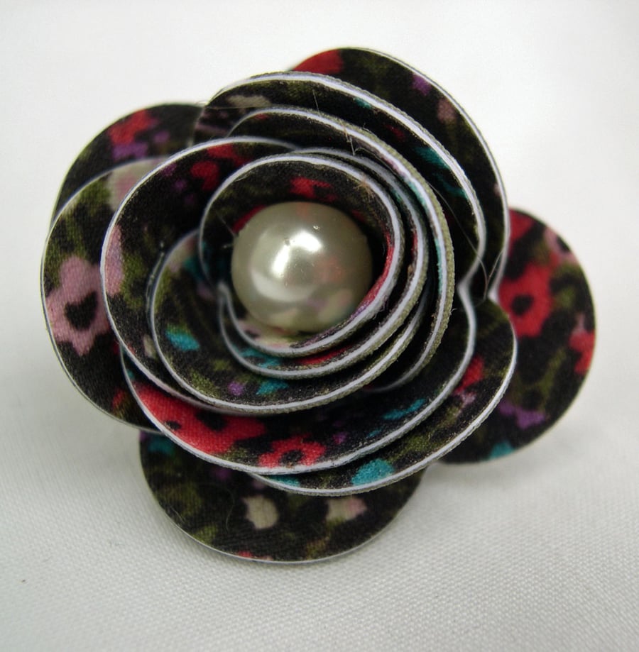 Hardened Fabric Ditsy Floral Rose Brooch