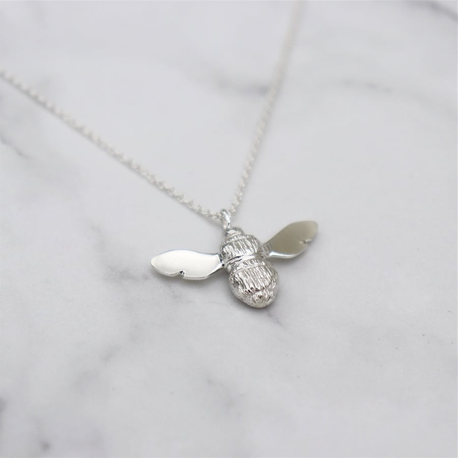 Handmade solid silver garden bumblebee pendant on a 1.2mm wide trace chain