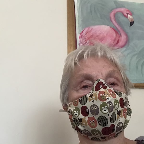 HAND MADE WASHABLE FACE MASK.  FREE UK POSTAGE