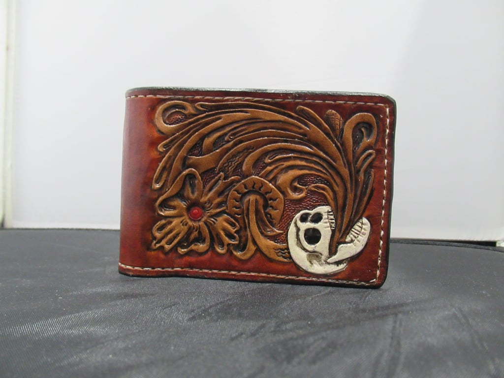 Handmade Leather Tooled Skull Bifold Wallet Tan