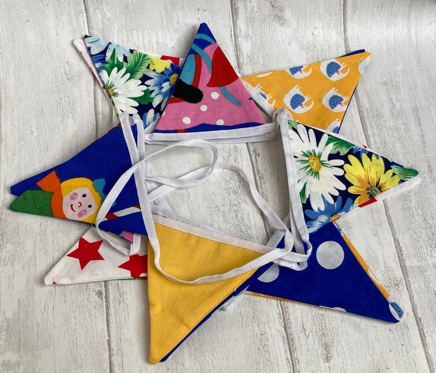 Mini bunting. Stars and spots