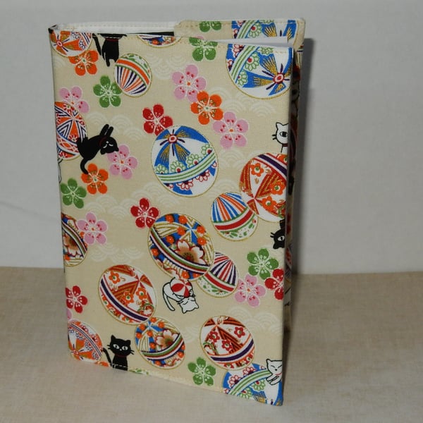 Covered notebook - A6 cats balls and blossom