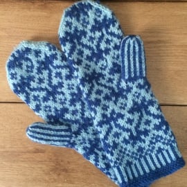 Alexandria Mittens Knitting Pattern