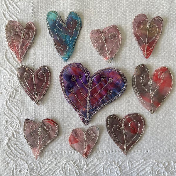 10 Free Motion Embroidery Heart Embellishments Card Making Textiles