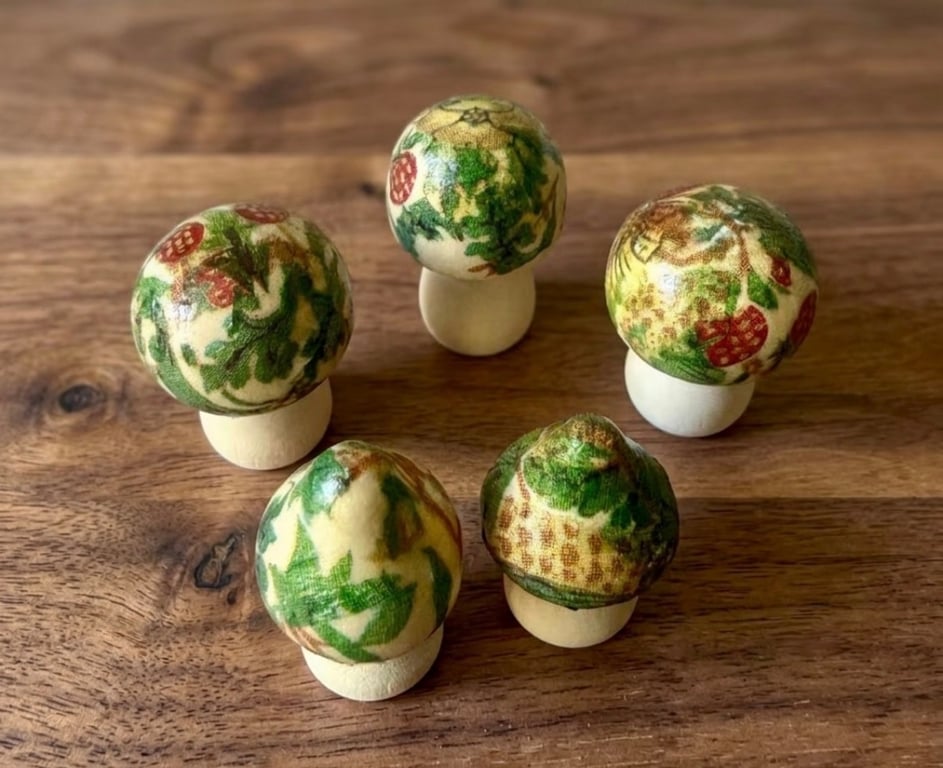 Set of 5 Mini Wooden Toadstools 