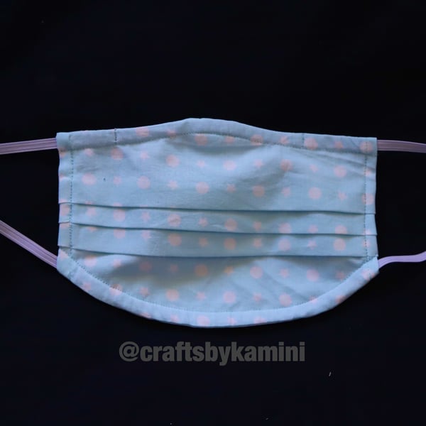 Washable face covering with nose wire and filter pocket (postage included)