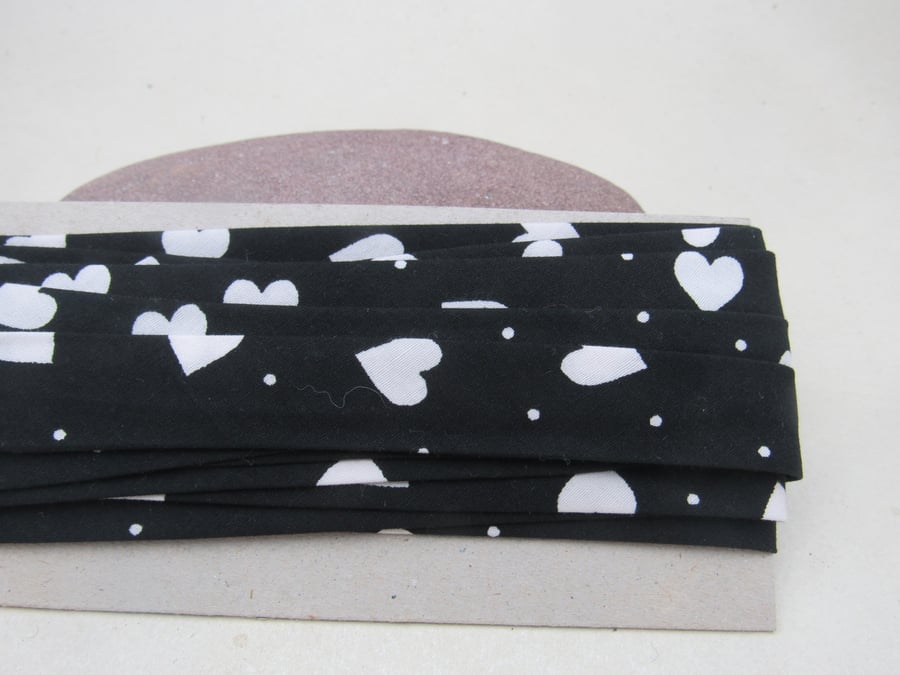 5m Handmade Narrow Black White Heart Cotton Bias Binding