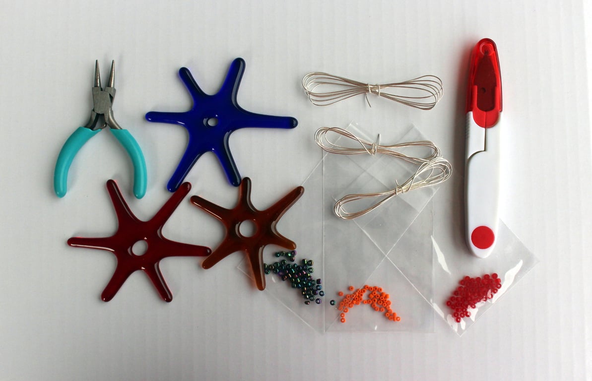 Decorate your own Fused Glass Stars Kit, Make your own Suncatcher