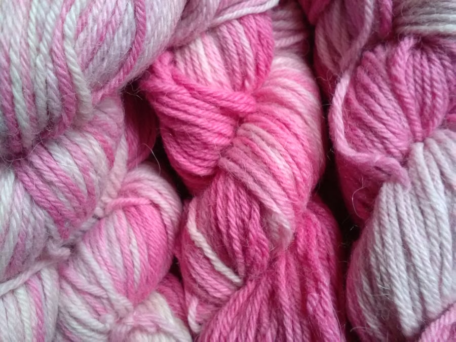 SPECIAL! 250g Hand-dyed  WOOL ALPACA DK Flamingo