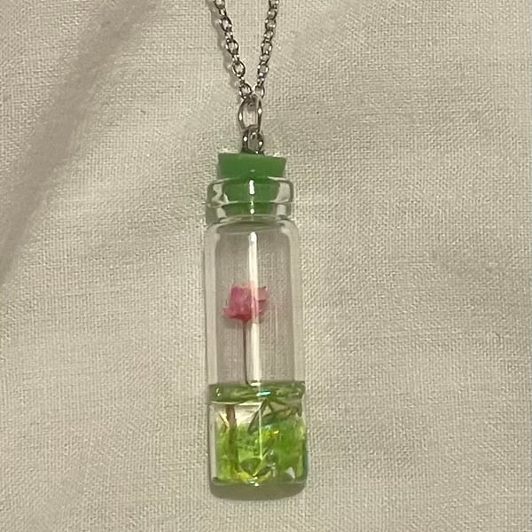 Flora - green fairytale necklace