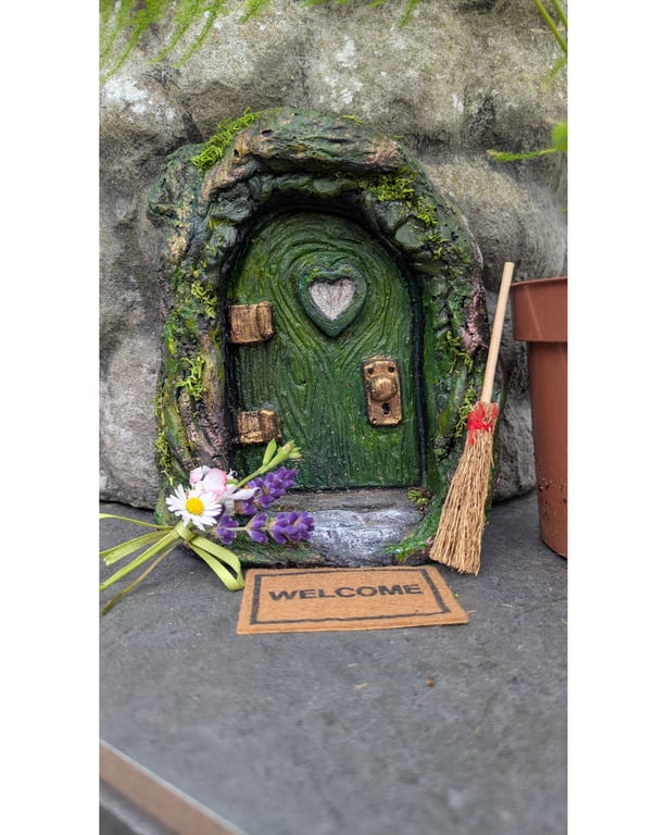 Fairy Door for Garden - Sculptured Fairy Hideaway - Fantasy Garden Decor