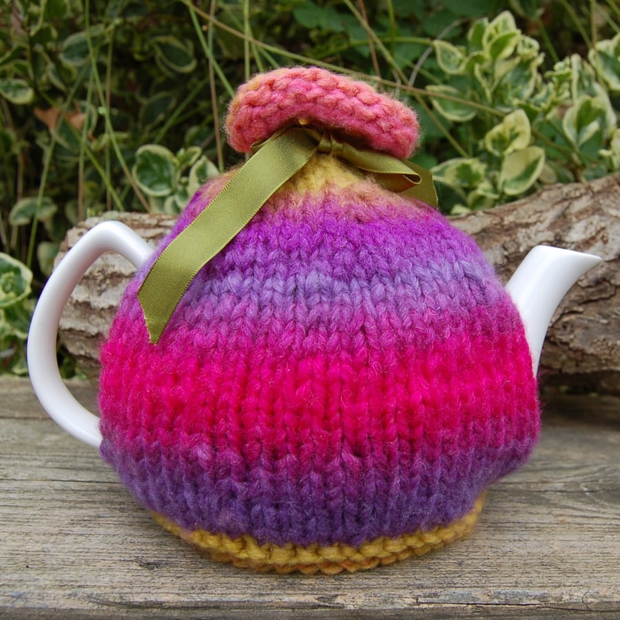  Tea cosy - hand knitted in a sunset colours in a gorgeous chunky yarn 