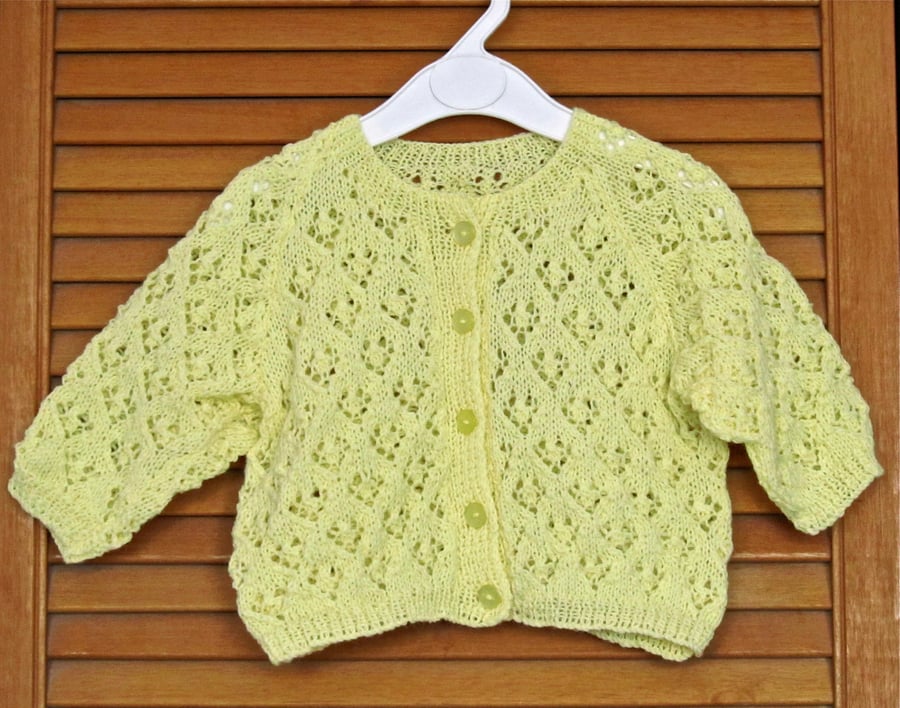 Baby Clothes: Hand Knitted Toddler Yellow Diamond Patterned Cardigan (26".66cm)