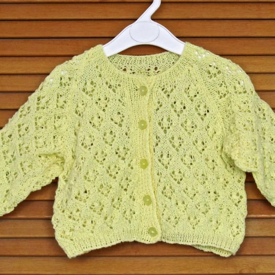 Baby Clothes: Hand Knitted Toddler Yellow Diamond Patterned Cardigan (26".66cm)