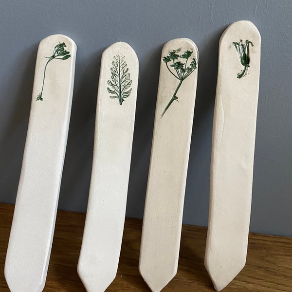 Ceramic stoneware sustainable plant markers set 4 real leaf impressions 
