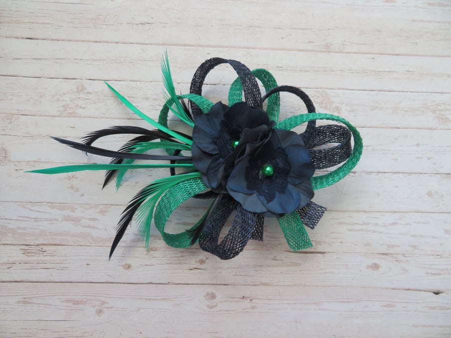 Small Navy and Emerald Green Sinamay Loop & Feather Flower Clip