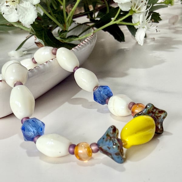 Colourful glass bead bracelet with extender chain. 