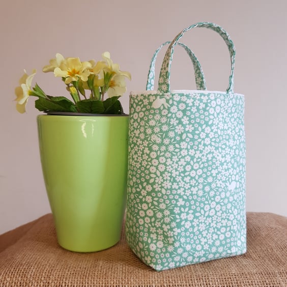 Mini Easter Gift Bag: bunnies and flowers on green