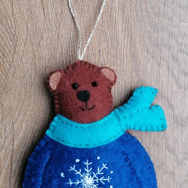 Bear in a Christmas jumper