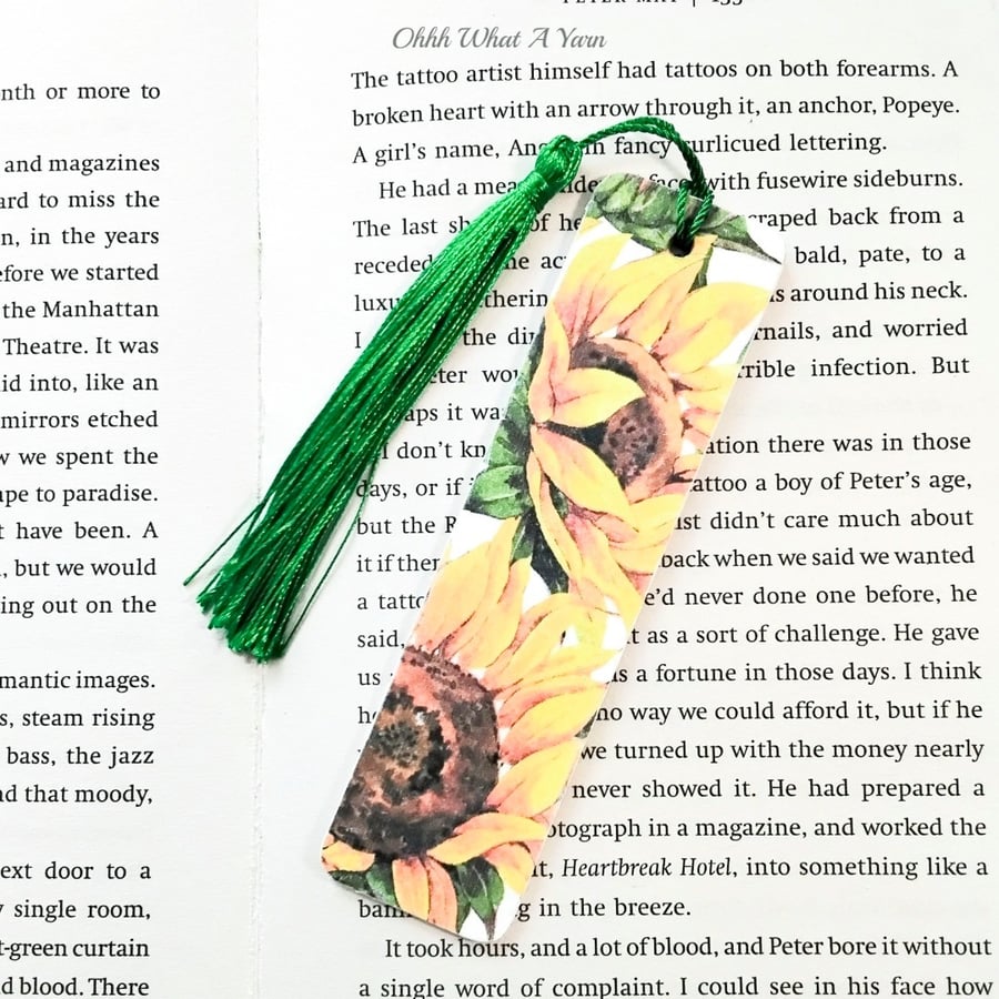 Sunflower decoupage wooden bookmark.  Sunflowers bookmark. Wooden bookmark. 