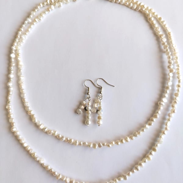 Freshwater Pearls Necklace Earrings Classic Cream Dainty 2 String Gift Set