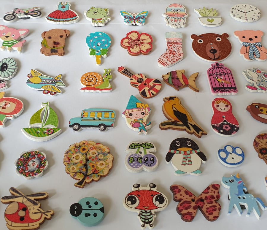 Wooden Buttons - Lots of Themes - Pack of 100 - ASSORTED MIX - Crafts-Cards etc