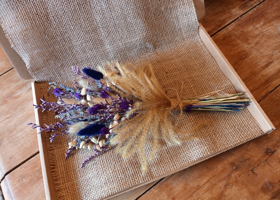 Dried Flower Bunch, Letterbox Gift. Lavender, Grasses. 33cm