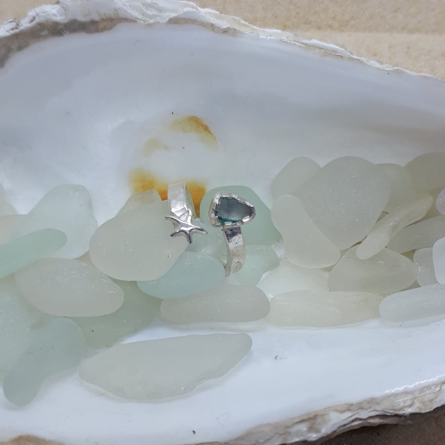Two tone green and white adjustable sea glass ring TL5