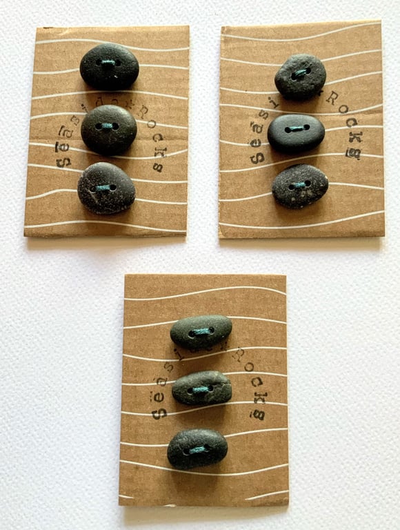 Beach Pebble Buttons Black