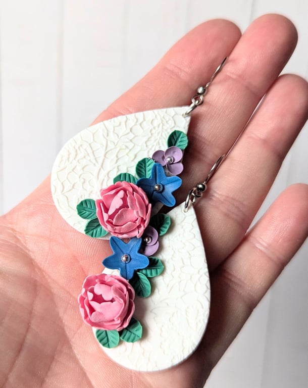 Lace and peonies teardrop earrings 