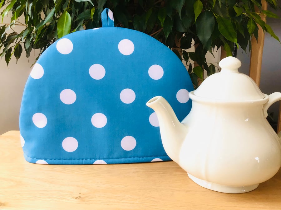 Fabric tea cozy blue with white spots insulating 3 to 6 cup teapot