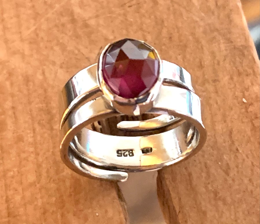 Rhodolite Garnet and Sterling Silver ‘Spiral’ ring, 100% handmade 