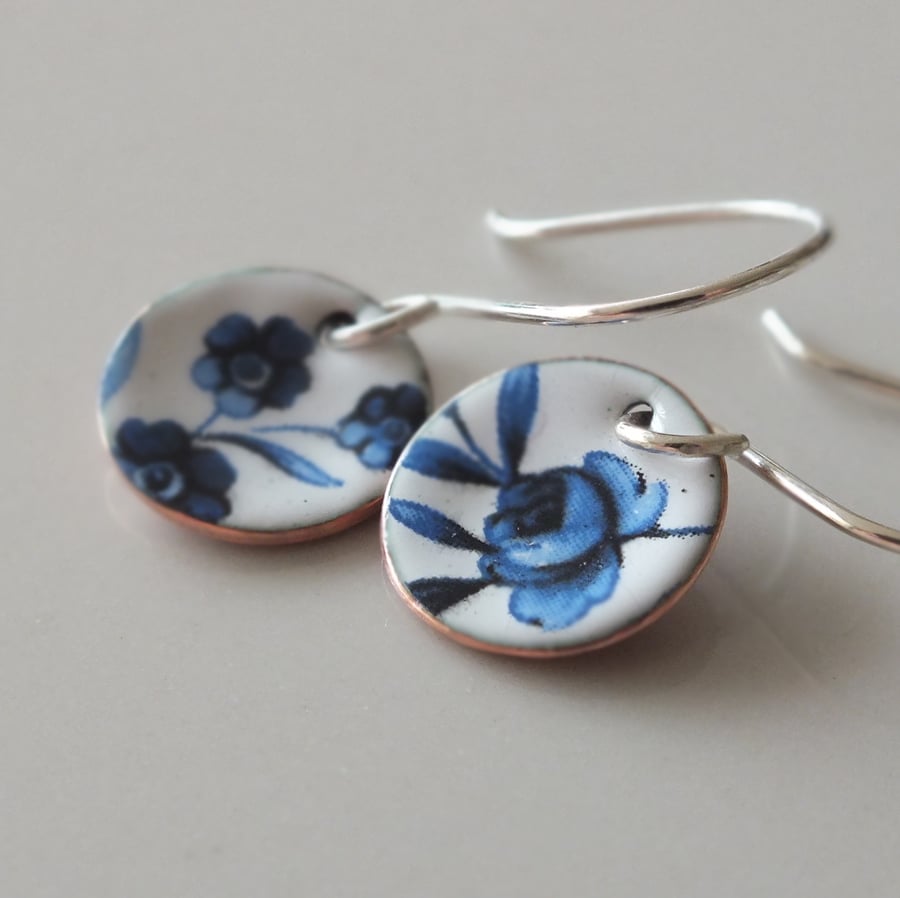 Blue and white enamelled earrings