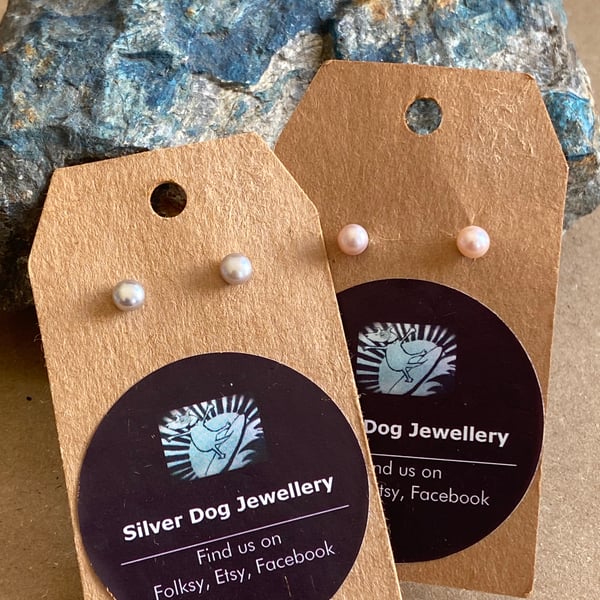 Freshwater pearl studs, two colours