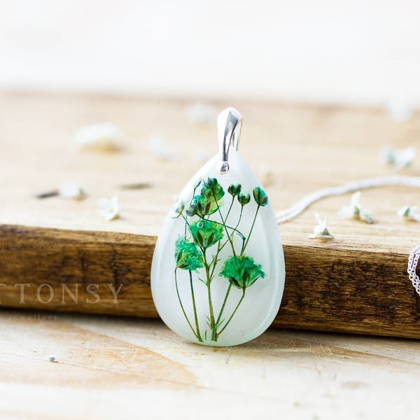 Baby's Breath Necklace Green Teardrop Gifts for Her Real Flower Necklace Pressed