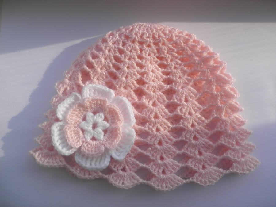 SALE. Crochet baby  girl hat with flower, summer hat