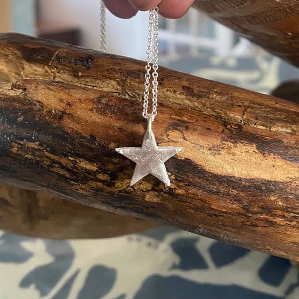 Small Silver Star Pendant Necklace