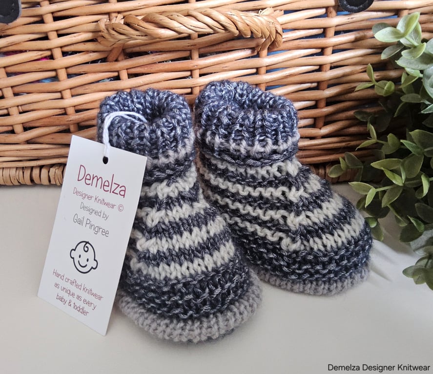 Baby Boy's Hand Knitted 95% Merino Wool Booties 0-3 months size 