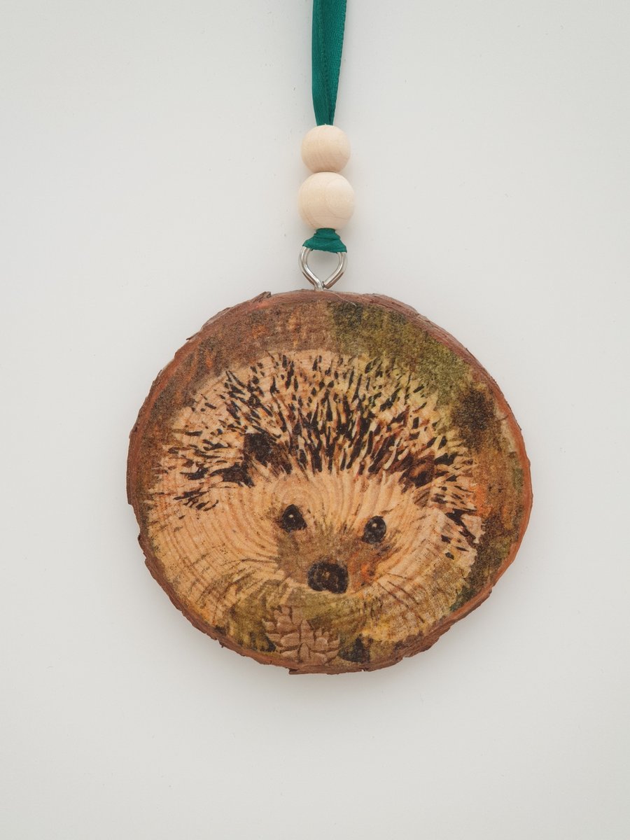 Hedgehog wood slice decoration, gift for a nature lover 