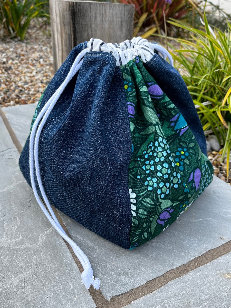 Dumpling drawstring bag -  vintage Flower Waltz linen and reclaimed denim