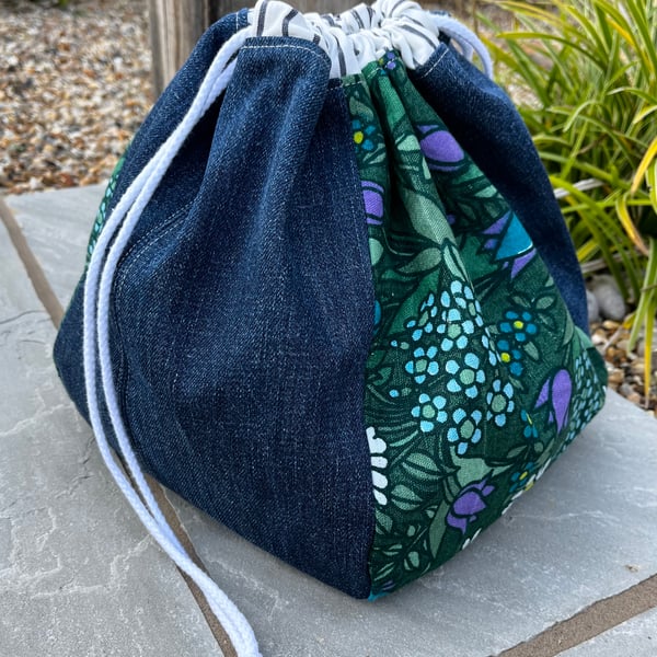 Dumpling drawstring bag -  vintage Flower Waltz linen and reclaimed denim