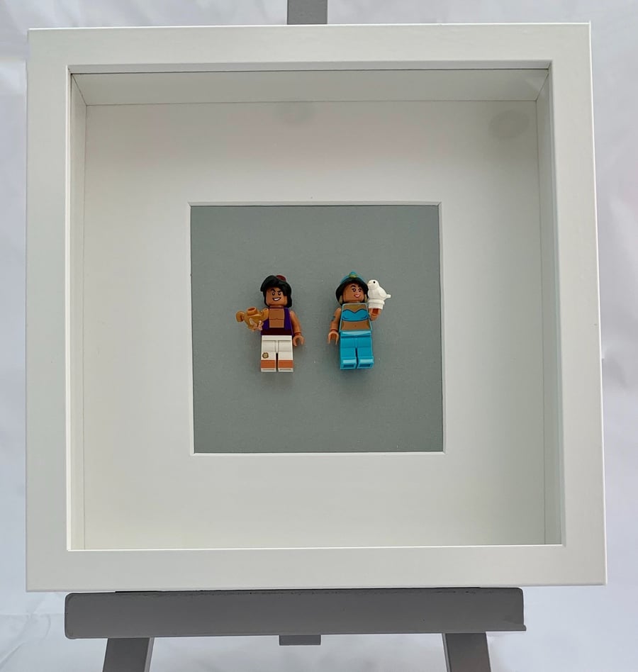 Aladdin and Jasmine  mini Figure framed picture 