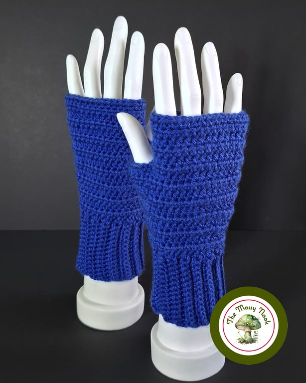 Fingerless Mitts in Royal Blue. Anti-Pilling Yarn. Handmade. Fingerless Gloves.