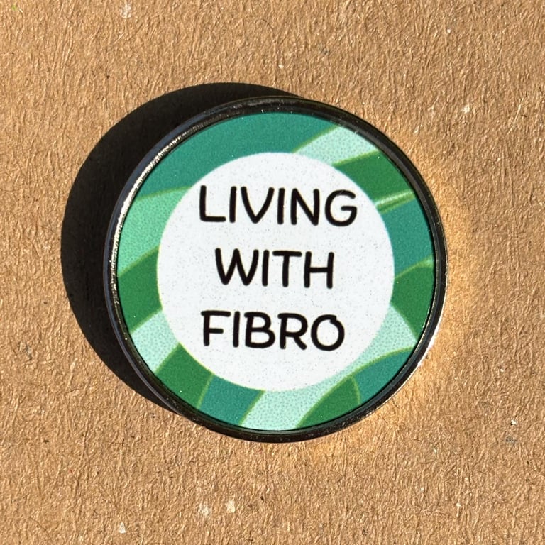 Living With Fibro Pin Badge Green Awareness Stainless Steel 25 mm