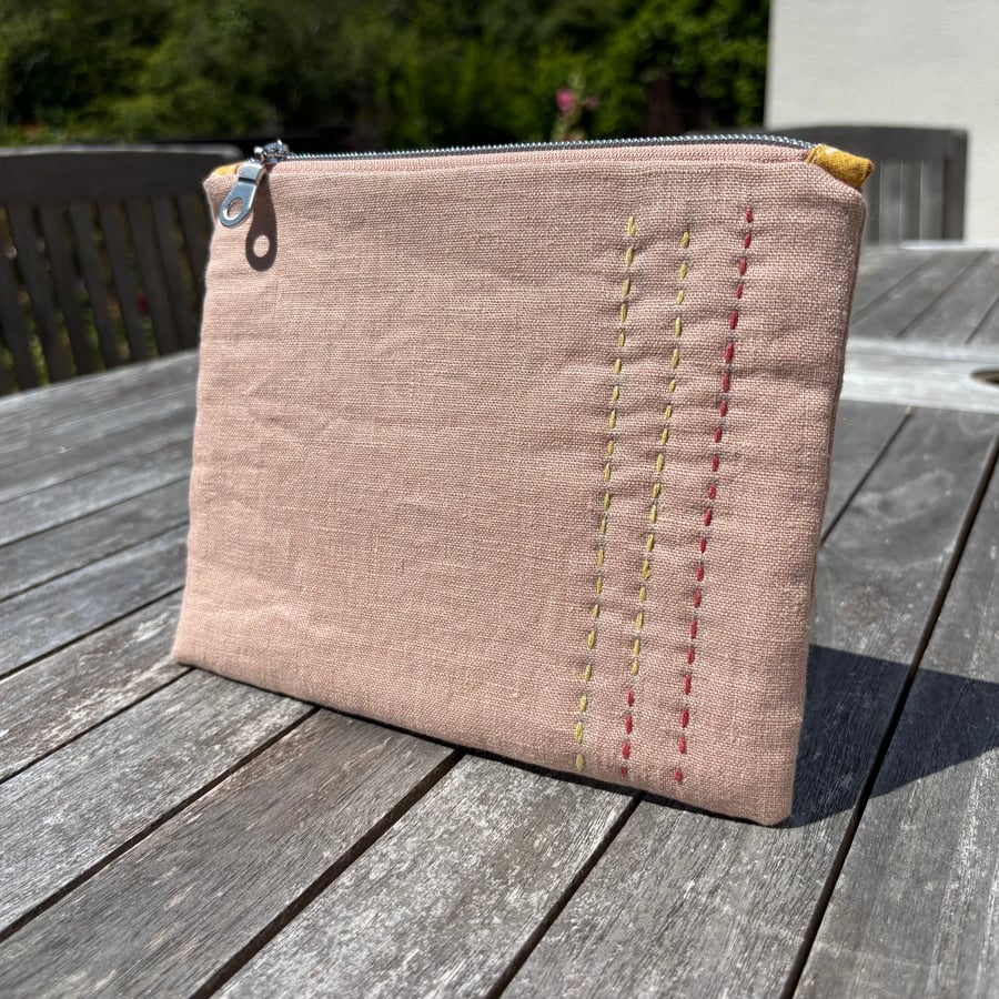Zip top purse or pouch 