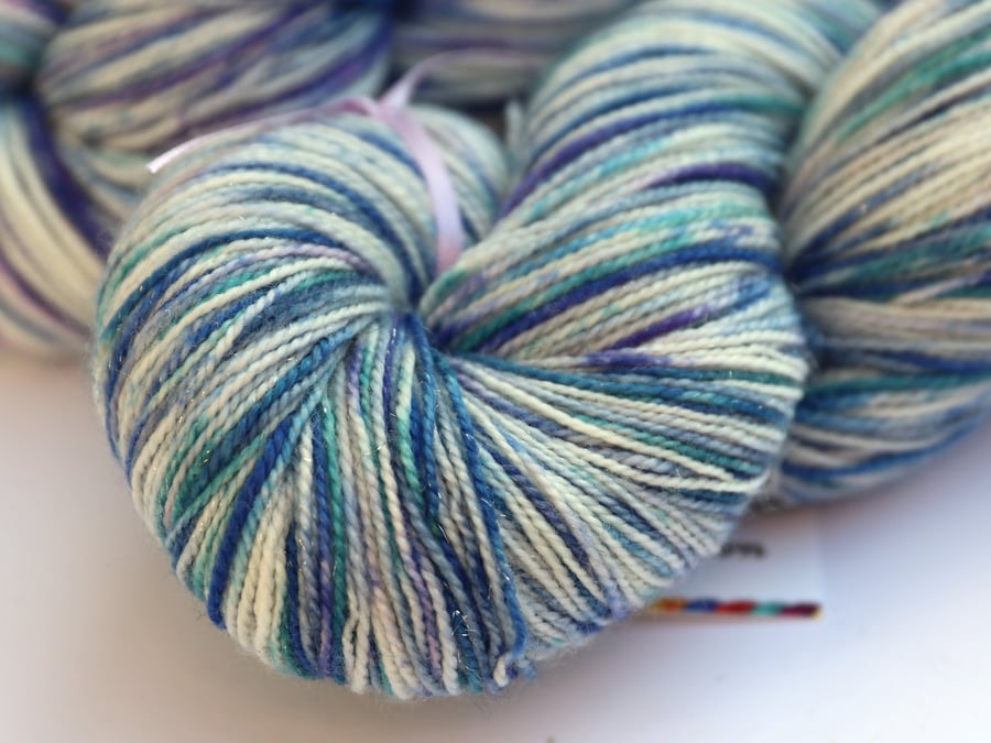 Jack Frost - Silver sparkly superwash merino-nylon 4 ply yarn