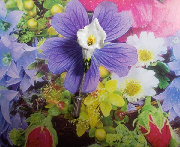 Tiny WHITE CALLA LILY - ARUM LILY PIN Lapel Flower Brooch HANDMADE HAND PAINTED