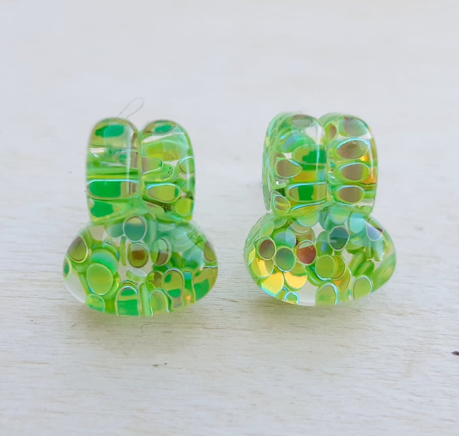 Kitsch bunny glitter resin stud earrings green 